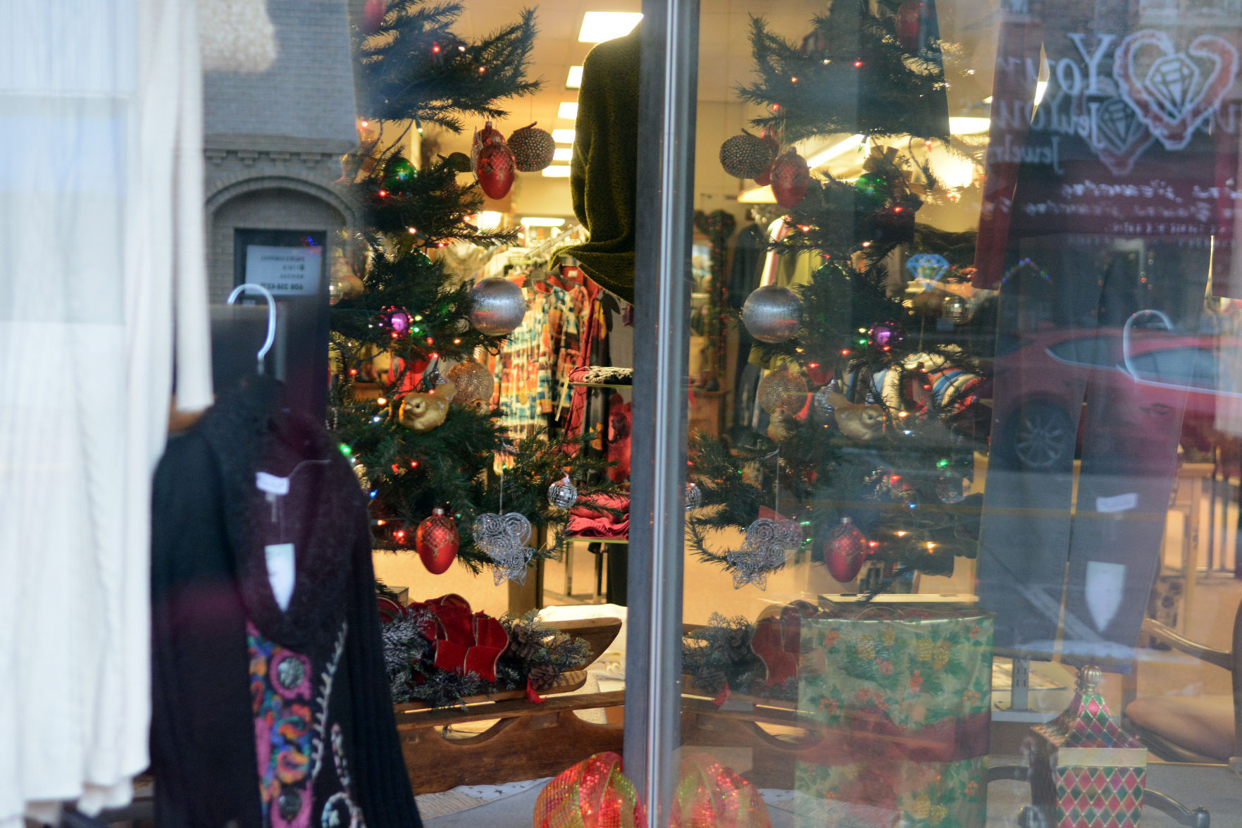 Portage shop windows, Dec. 18, 2020